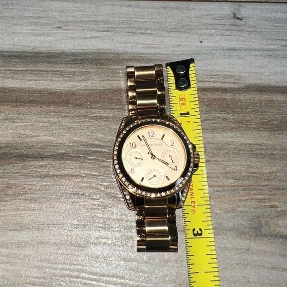 Michael Kors Blair MK5613 Wrist Watch for Women Gold Tone New Battery Stainless - Picture 3 of 6